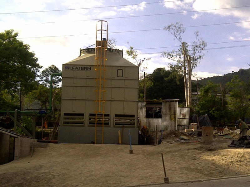 INSTALACION DE TORRE DE ENFRIAMIENTO EN EL INGENIO EL ANGEL